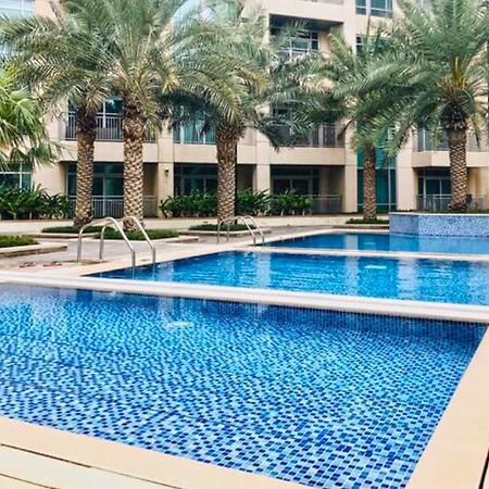 Upgraded Apartment With Stunning Burj Khalifa View Dubai Eksteriør billede
